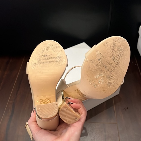 Nude ankle strap block heel - Picture 4 of 4